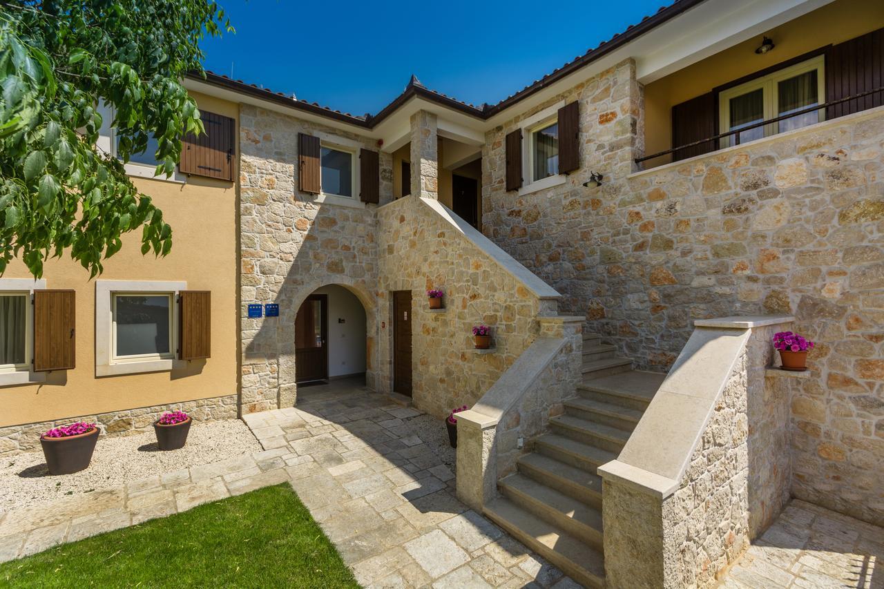 Bed & Breakfast Daniela Veleniki Exterior foto