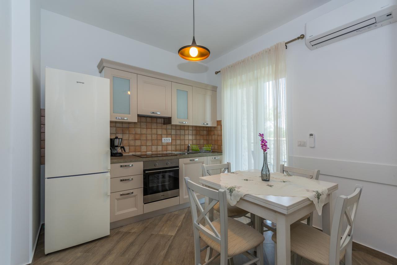Bed & Breakfast Daniela Veleniki Exterior foto